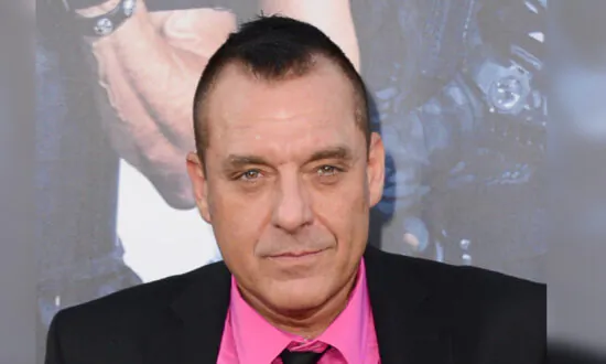 Sudden Death of Hollywood Actor Reminds People of Ways to Reduce Risk From Cerebral Aneurysm