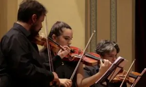 W. A. Mozart: ‘Eine kleine Nachtmusik’ (A Little Night Music) K. 525 | Mata Katsouli & Consonantia Ensemble