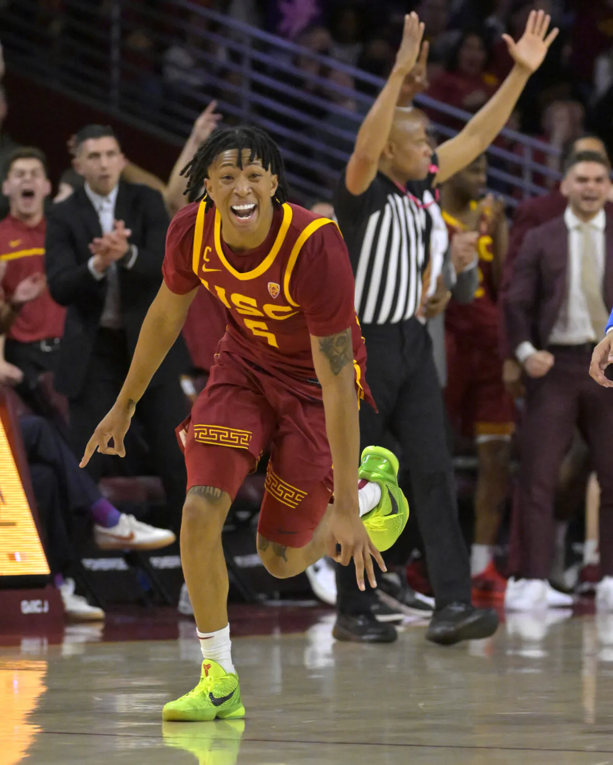 Boogie Ellis’ Career Night Lifts USC Over Stanford