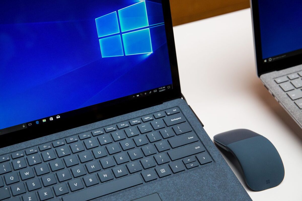 NextImg:Federal Agency Warns Millions of Microsoft Users to Update Settings