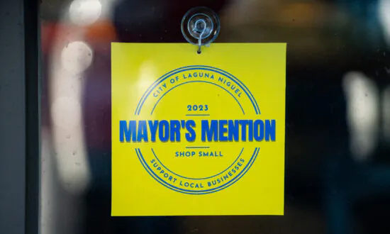 Laguna Niguel Mayor Publicizes Local Businesses to Spur Economy
