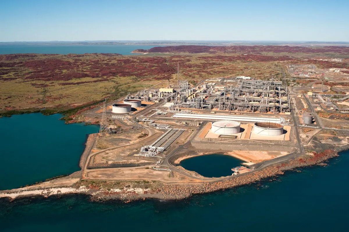 Karratha Gas Plant, North West Shelf Project. (Courtesy of Woodside Energy)