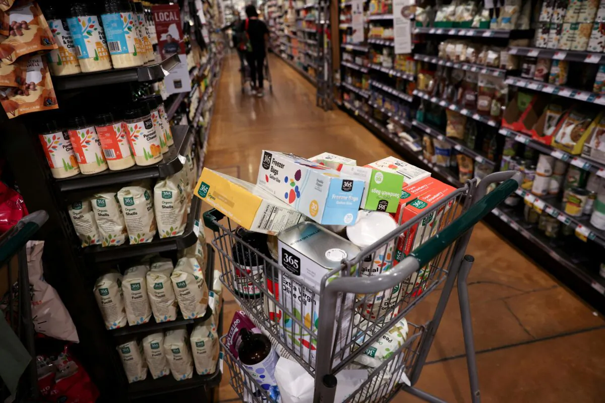 A shopping cart in a supermarket in Manhattan, New York City on June 10, 2022. (Andrew Kelly/Reuters)