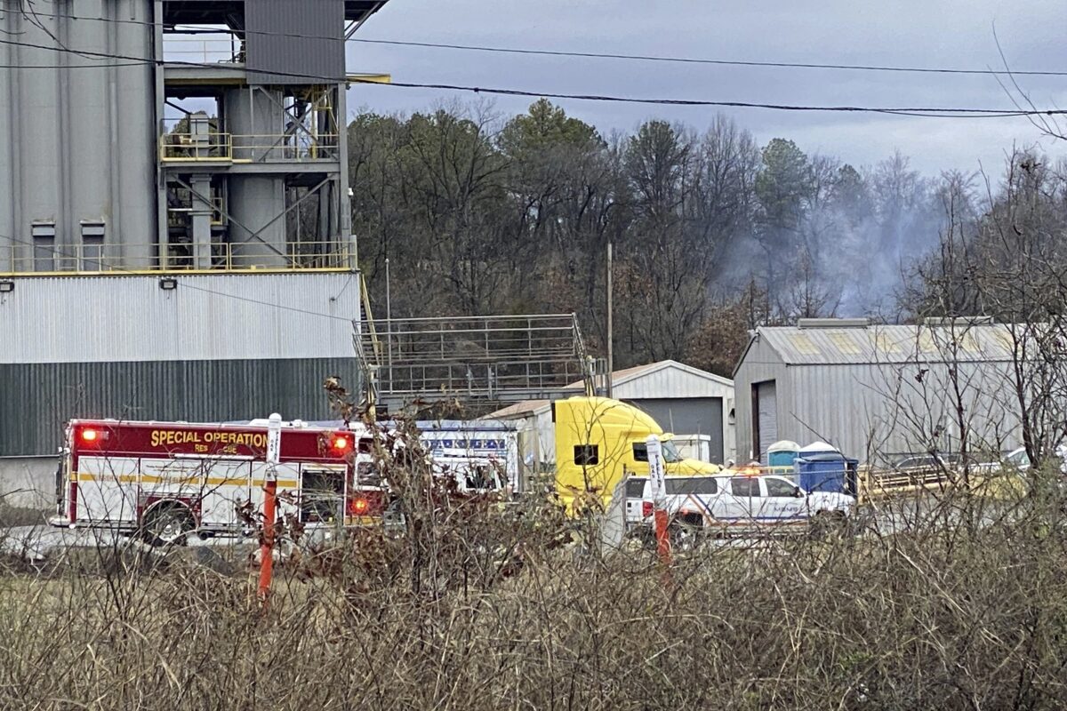 NextImg:Investigation Begins Into Arkansas Plane Crash That Killed 5