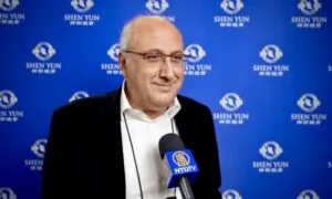 Shen Yun ‘A Festival of Beautiful Colors and Dances’: Doctor
