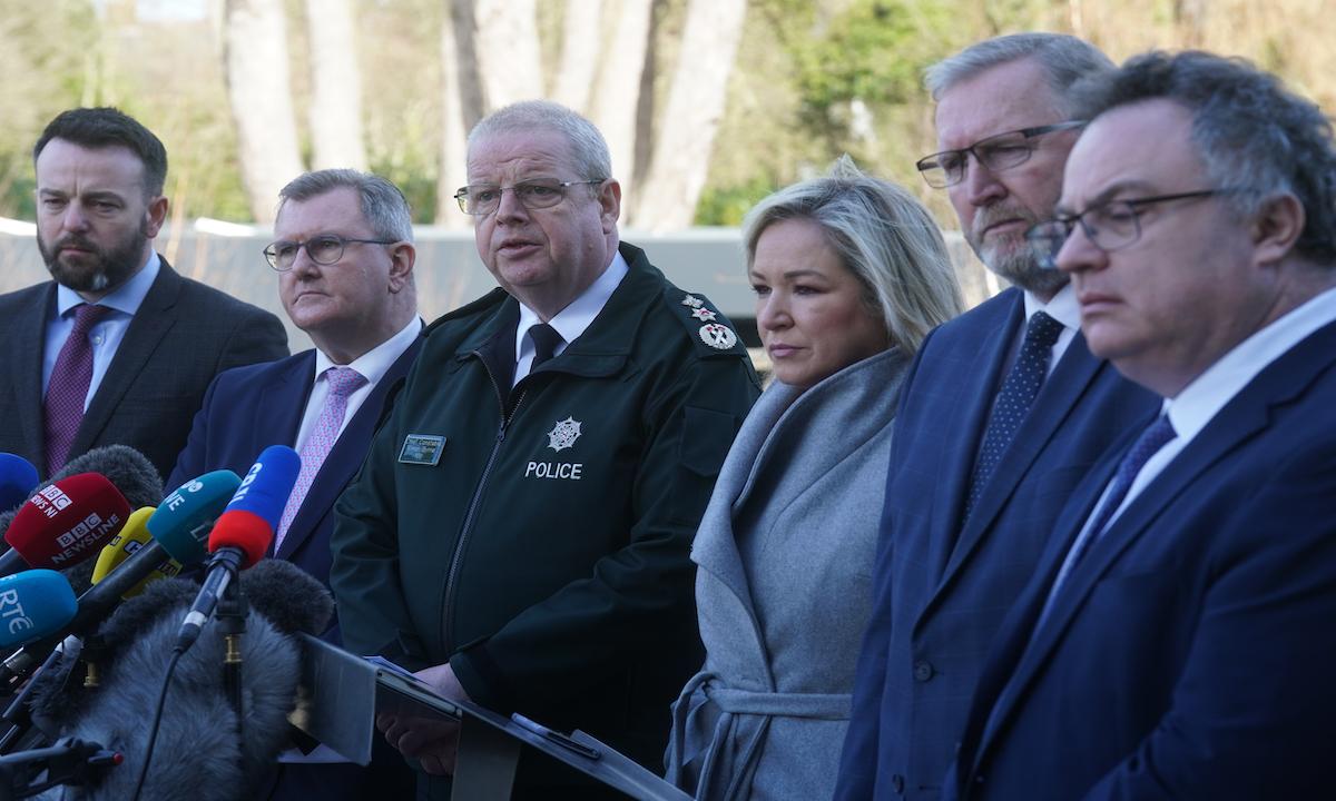 Northern Ireland Politicians and Police Unite 'As One Voice' Over Detective Shooting - Vimarsana News
