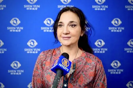 Shen Yun Is ‘Food for Our Soul,’ Says French Audience Member