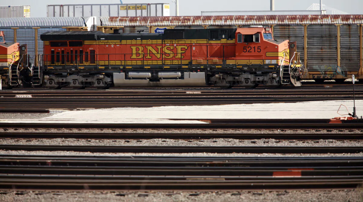 A BNSF locomotive in a file photo. (Tom Pennington/Getty Images)