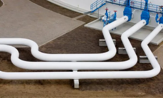Russia Halts Pipeline Oil Supplies to Poland, PKN Orlen Says