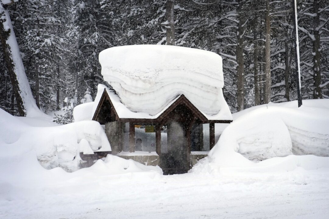 Los Angeles Area Still Blanketed by Snow in Rare Heavy Storm | The ...