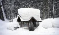 Los Angeles Area Still Blanketed by Snow in Rare Heavy Storm