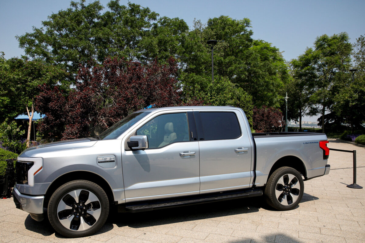 NextImg:Ford Suspends Production of F-150 Lightning EV for Additional Week After Battery Fire
