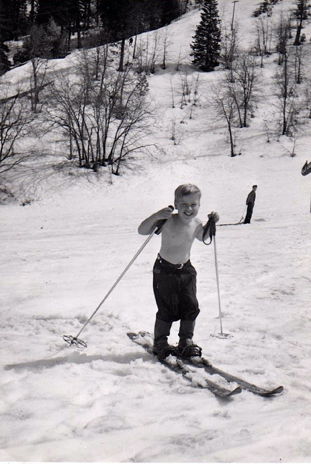The author learns to ski as a child in Southern California.