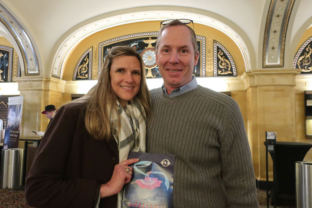Kurt and Elizabeth Grigoleit at the Orpheum Theatre, in Minneapolis on Feb. 25, 2023. (Stacey Tang/The Epoch Times)