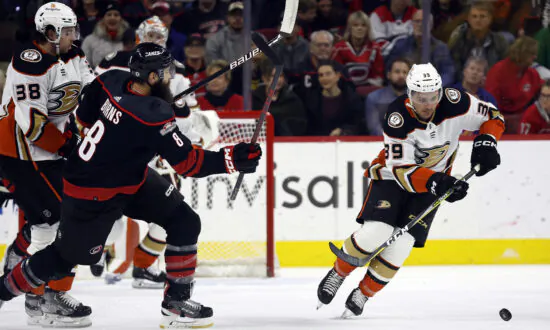 Gibson Stops 50 Shots as Ducks Top Hurricanes