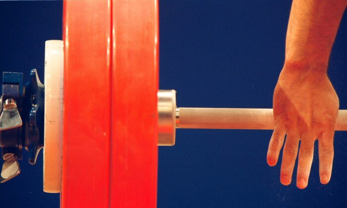 Canadian Trans Powerlifter Draws Criticism After Setting Records In   Weight Lifting GettyImages 1184061 700x420 