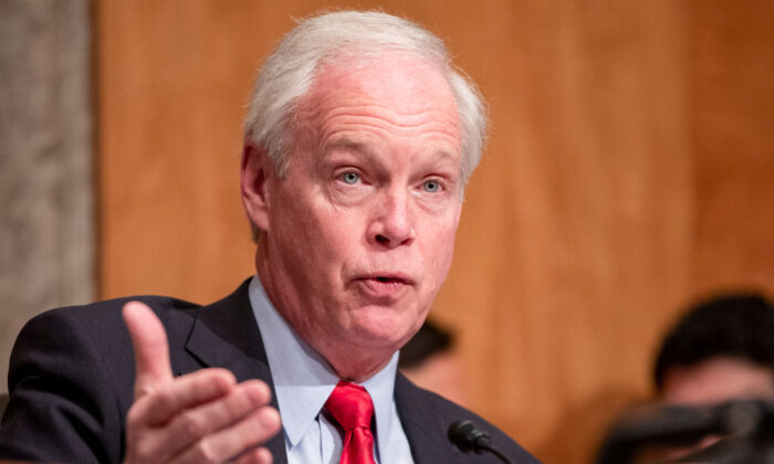 Committee Chairman Ron Johnson (R-Wis.) questions Department of Justice Inspector General Michael Horowitz during a Senate Committee On Homeland Security And Governmental Affairs hearing at the U.S. Capitol in Washington, D.C., on Dec. 18, 2019. (Samuel Corum/Getty Images)