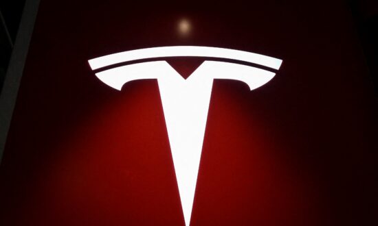 US Auto Safety Regulator Investigating Tesla After Two Steering Wheels Fell Off