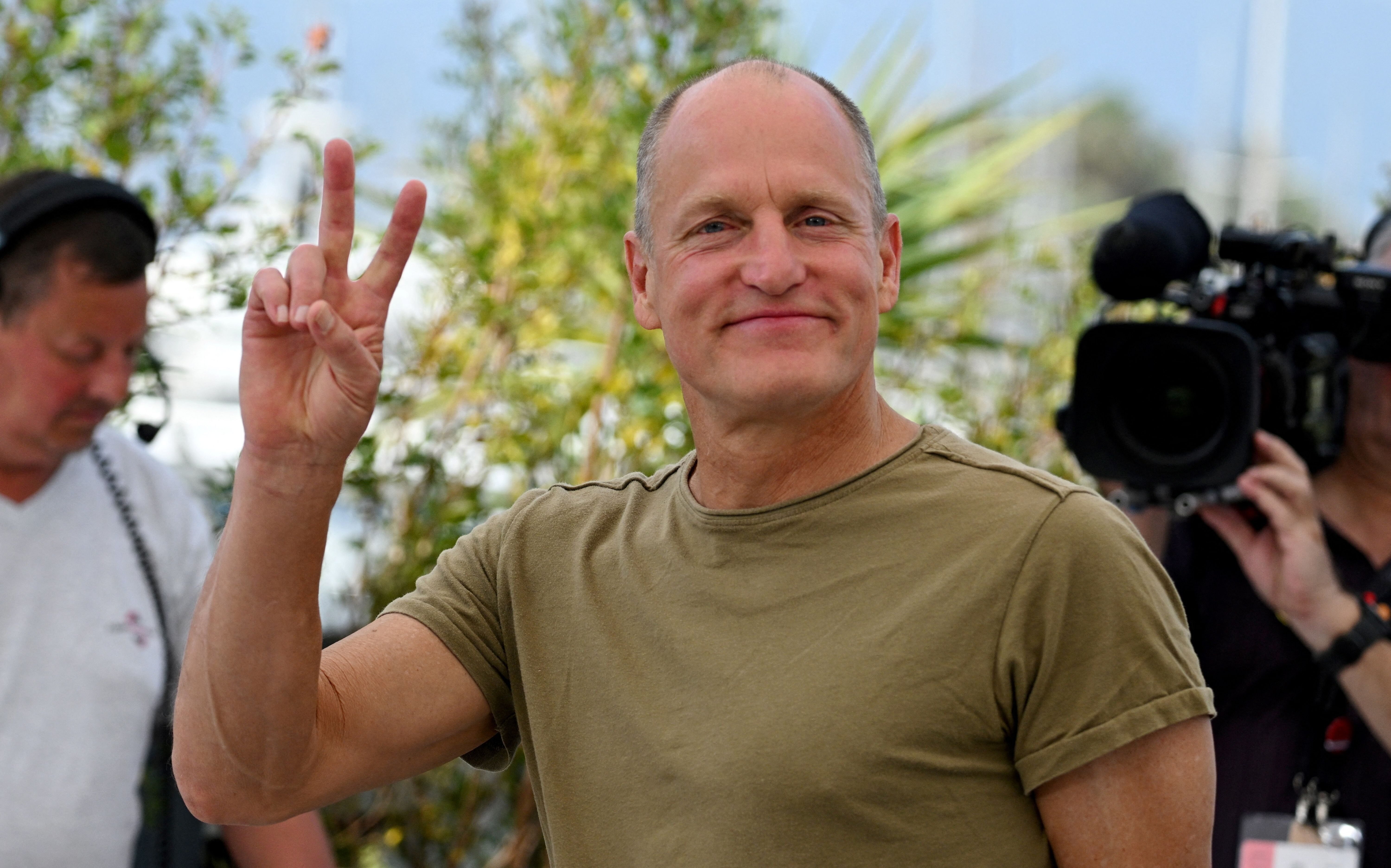 Anti-Mandate Hollywood Speaks Up Against COVID Vaccine - Vimarsana News