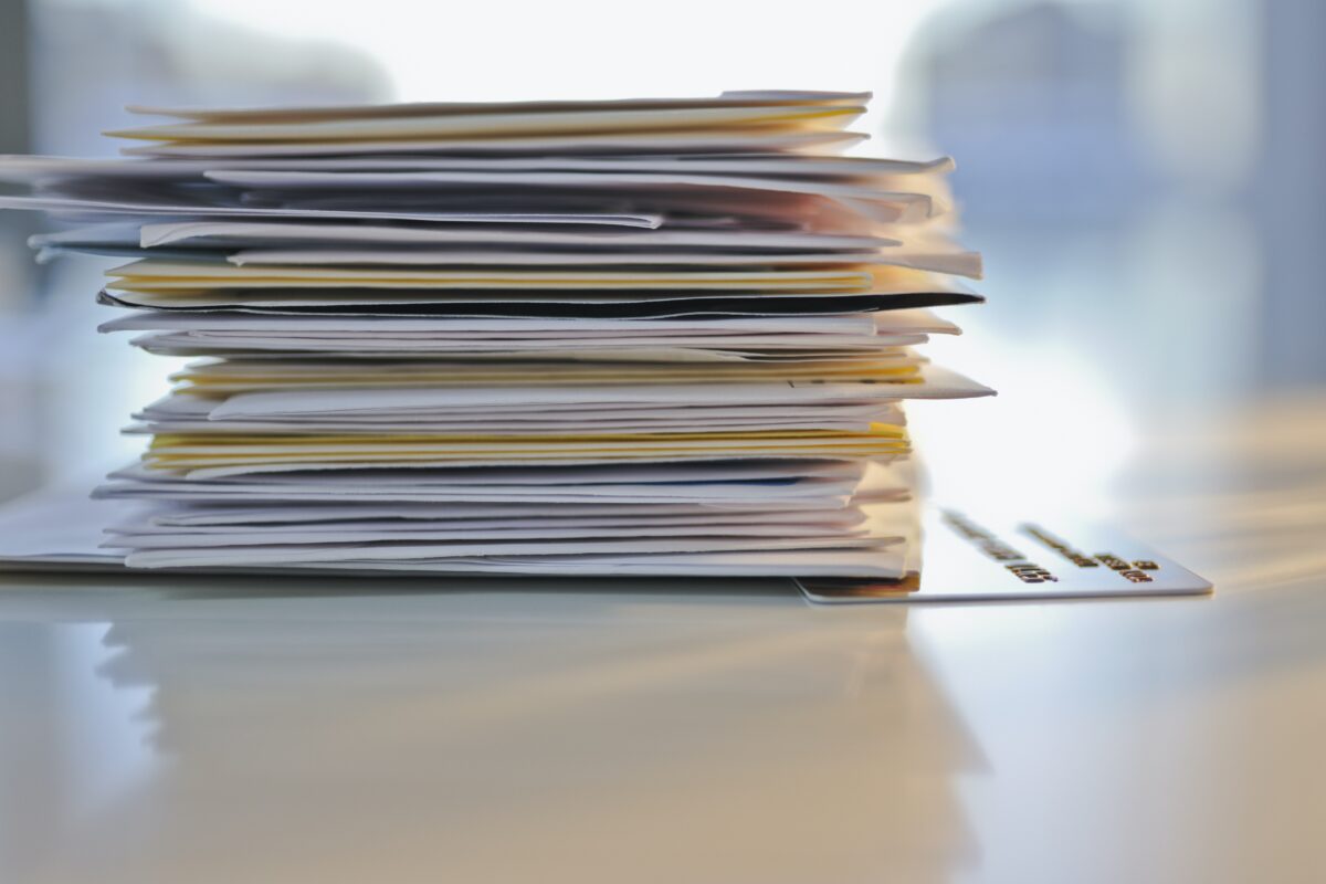 NextImg:How to Eliminate Paper Clutter in Just 5 Minutes a Day
