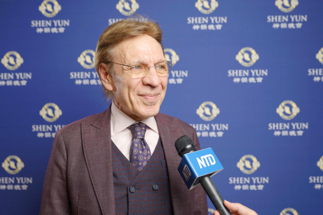 Orchestra director Gaetano Colajanni attended Shen Yun Performing Arts at the Teatro Massimo, in Palermo, Italy, on March 5. (NTD)