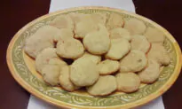 The Family Table: Love Is a Batch of Grandma Edith’s Banana Cookies