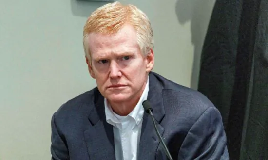Alex Murdaugh Pleads Not Guilty—for Now—to Federal Wire Fraud and Money Laundering Charges