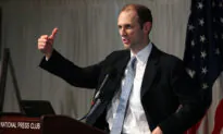 US Economy Experiencing ‘Strange and Unprecedented Moment,’ Fed’s Goolsbee Says