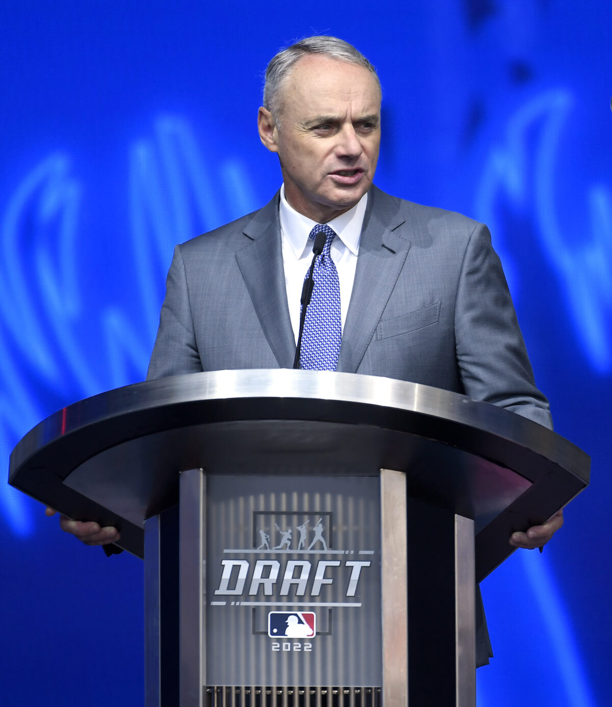 NextImg:MLB Sets up Local Media Group, Could Broadcast 17 Teams