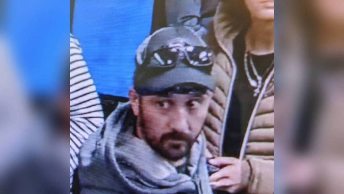 NextImg:Explosive Found at Pennsylvania Airport, Suspect Arrested: FBI