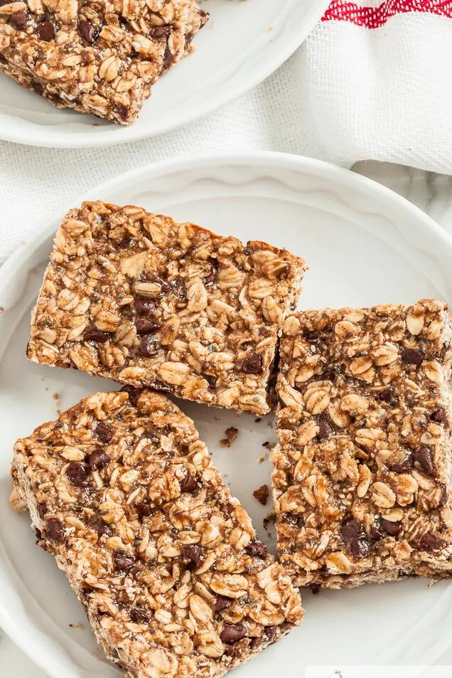 These protein granola bars are perfect for quick, filling breakfasts or afternoon snacks. (Courtesy of Amy Dong)