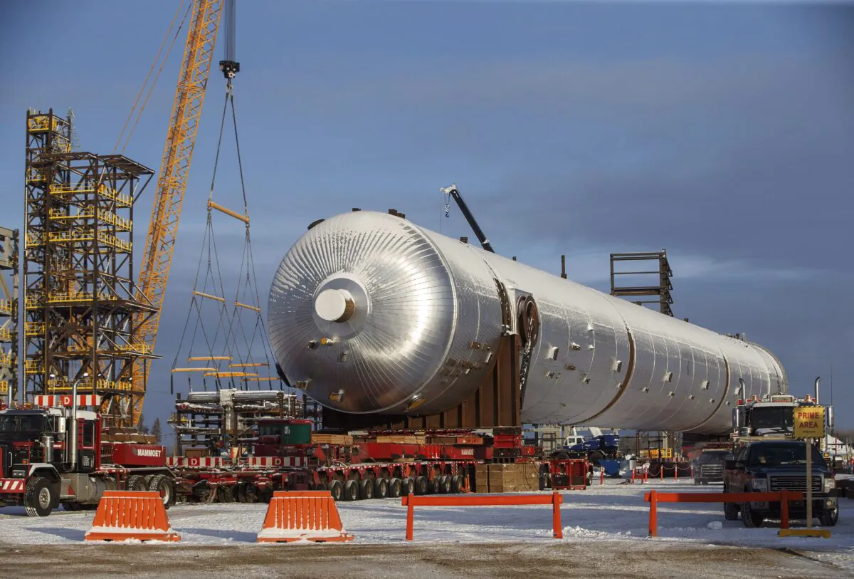 Inter Pipeline's Heartland Petrochemical Complex is shown under construction in Fort Saskatchewan, Alta., on Jan. 10, 2019. (The Canadian Press/Jason Franson)