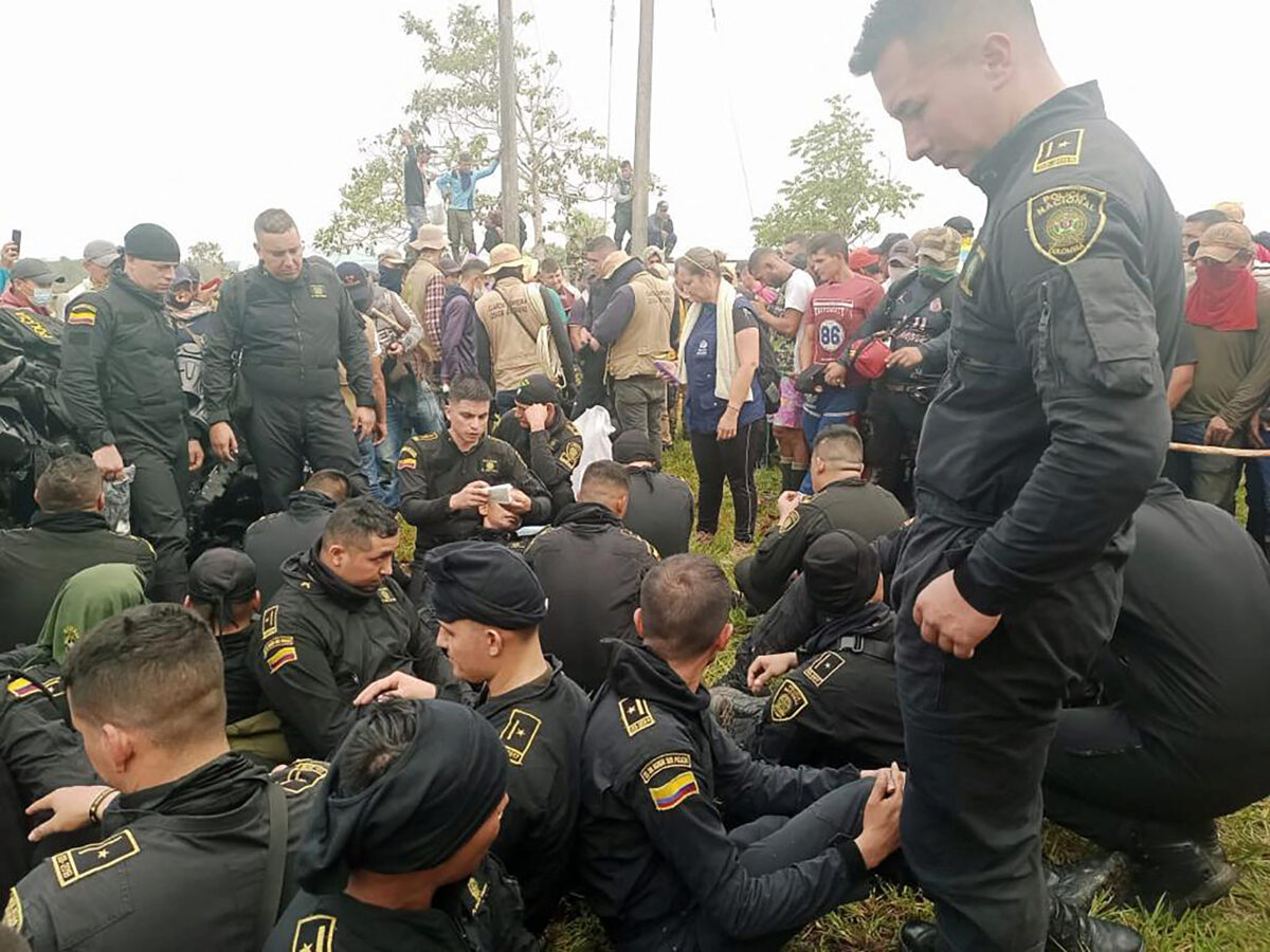NextImg:2 Dead, Dozens of Police Held Hostage in Colombia in Protest Against Oil Company