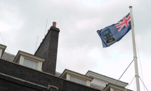 Argentina Asks UK to Resume Negotiations Over Falklands Sovereignty