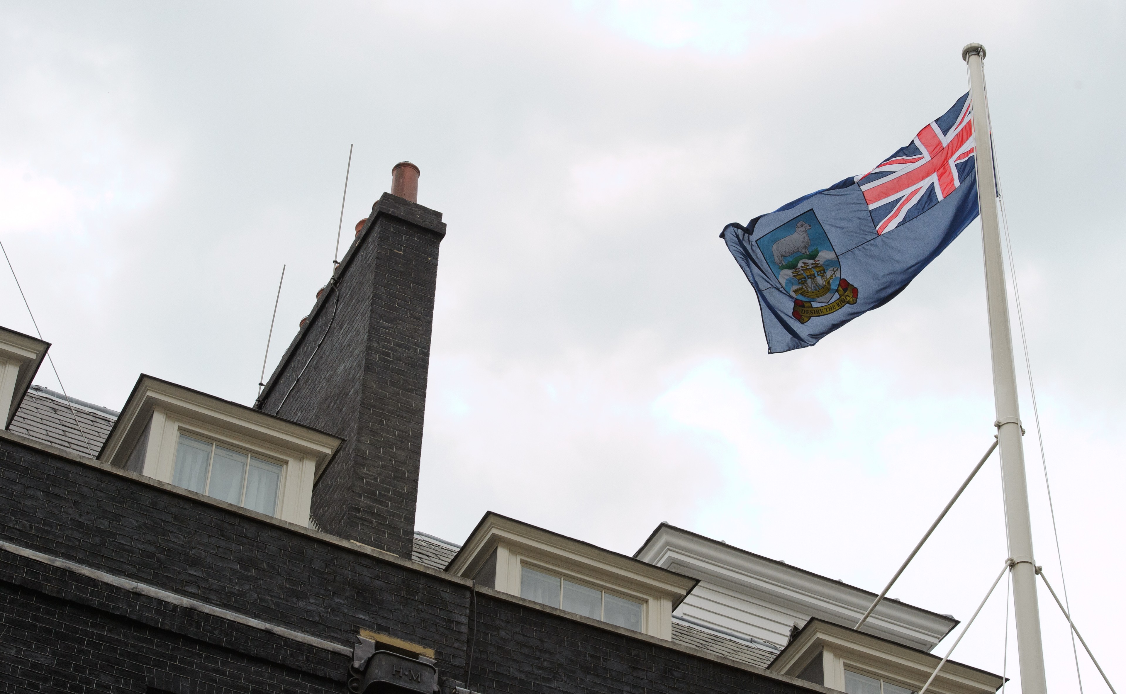 Argentina Asks UK to Resume Negotiations Over Falklands Sovereignty - Vimarsana News