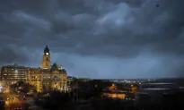 Tornadoes Hit Texas, Louisiana, Storm Warnings Issued for Parts of Southwest US