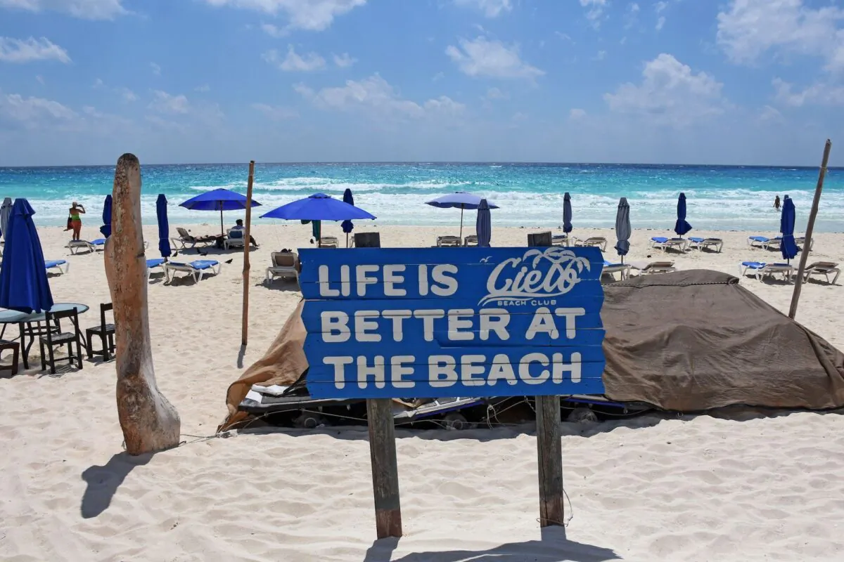 View of the almost empty beach of a resort in Cancun, Quintana Roo state, Mexico, on March 28, 2020. (Elizabeth Buiz/AFP via Getty Images)