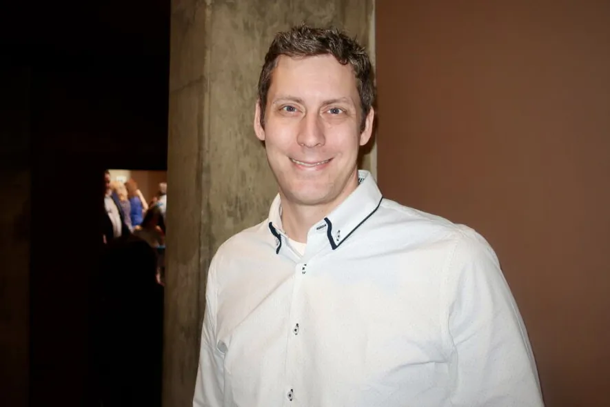 Sean Keeley attended Shen Yun Performing Arts at the Clowes Memorial Hall, Butler Arts Center on March 4, 2023. (Stacey Tang/The Epoch TImes）