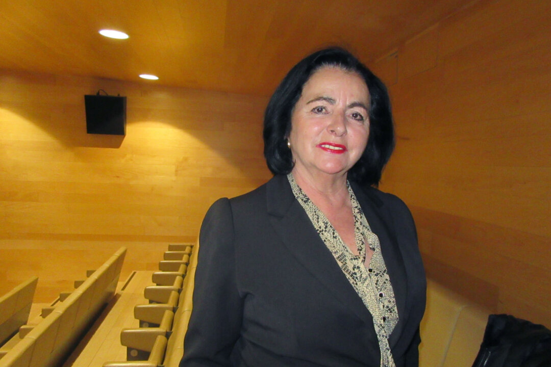 Karmele Pascual, dance professor, enjoyed Shen Yun at the RiojaForum in Logroño, Spain on March 5, 2023. (Haiying Wang/The Epoch Times)