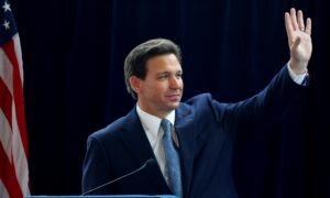 ‘Resign-to-Run’ Law Looms Large Over DeSantis Candidacy Question