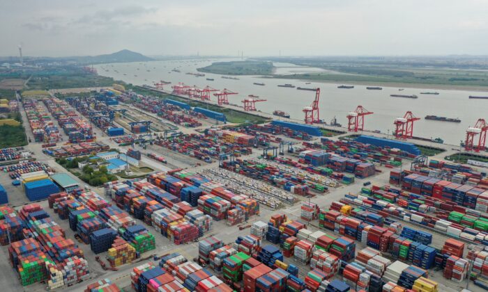 Empty Shipping Containers Pile Up in Chinese Ports as China's Exports Continue to Decline