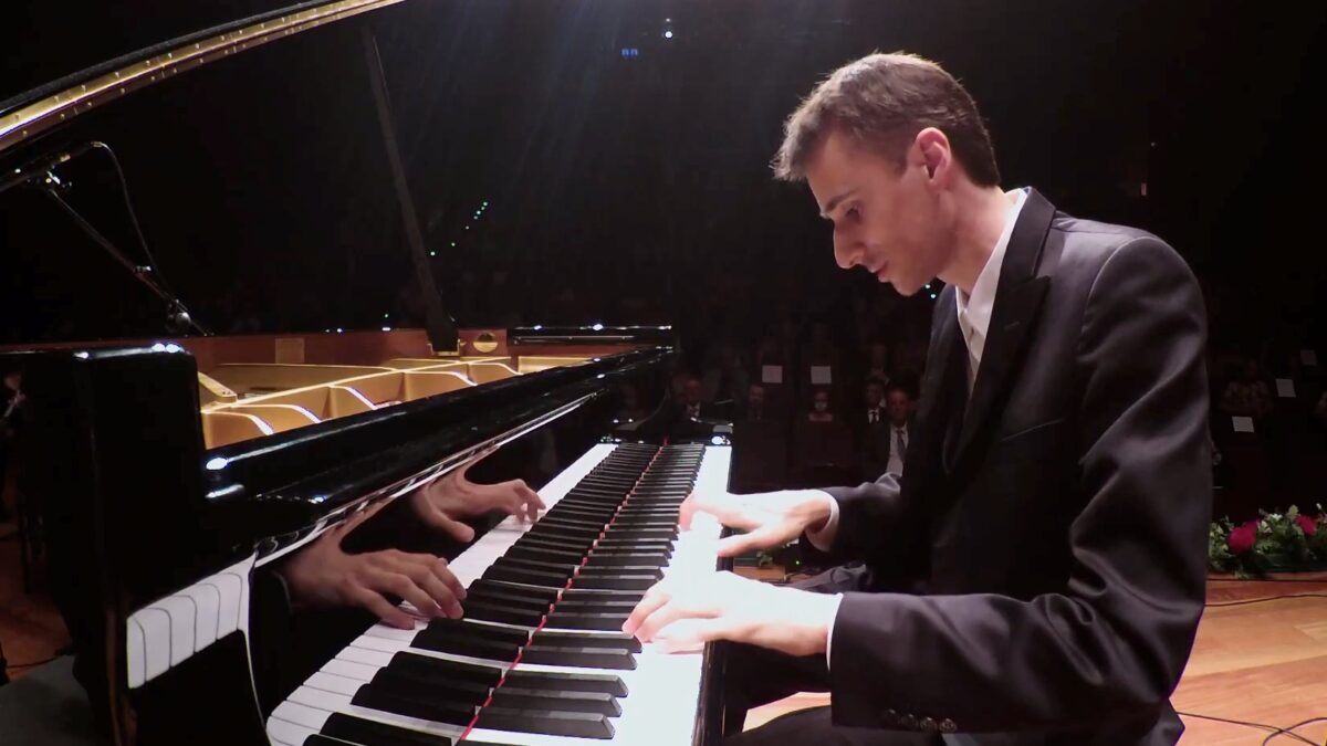 NextImg:Mozart: Piano Concerto No. 17 in G major, KV. 453 | Tomás Alegre
