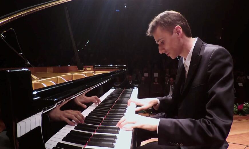 Mozart: Piano Concerto No. 17 in G major, KV. 453 | Tomás Alegre