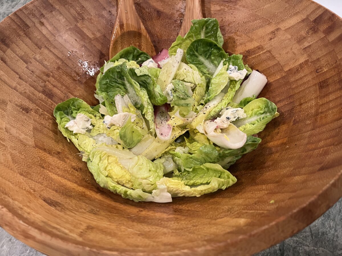 NextImg:A Salad Fit to Begin or End Your Meal