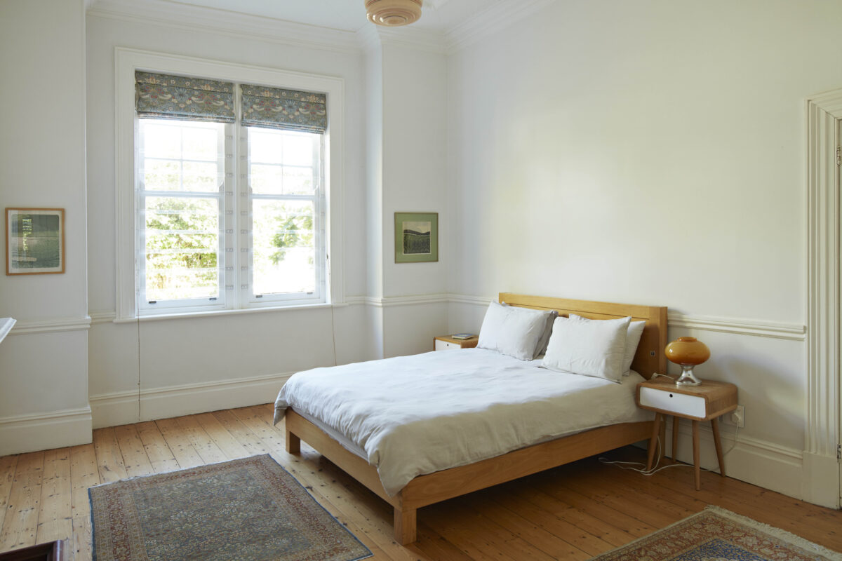 NextImg:How to Clean a Bedroom