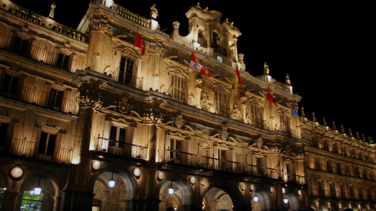 NextImg:Sunny Salamanca, Spain’s Sandstone Gem