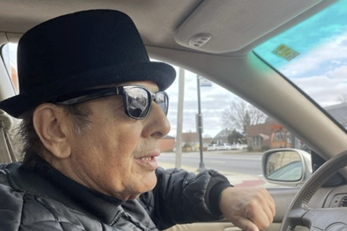 NextImg:Founder of Chicago Beef Shop That Inspired 'The Bear' Dies