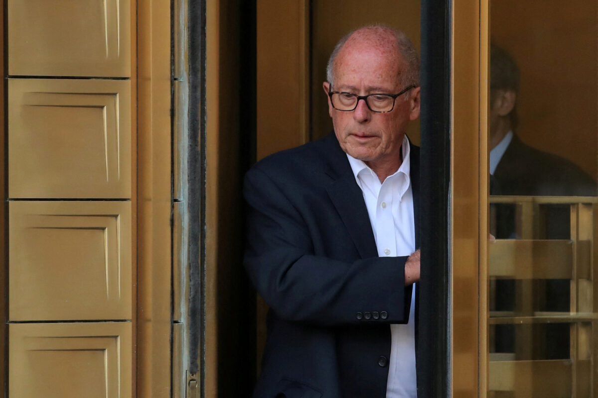 NextImg:Former Drug Firm Exec Sentenced to More Than 2 Years for Illegal Opioid Sales
