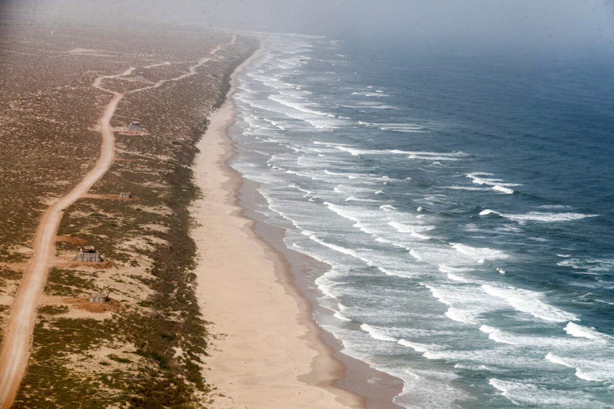 NextImg:Officials: 14 Women, Children Drowned in Shipwreck Off Yemen
