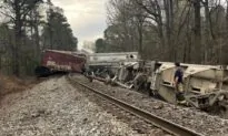 Conservative Groups Urge Republicans to Reject Railway Safety Bill